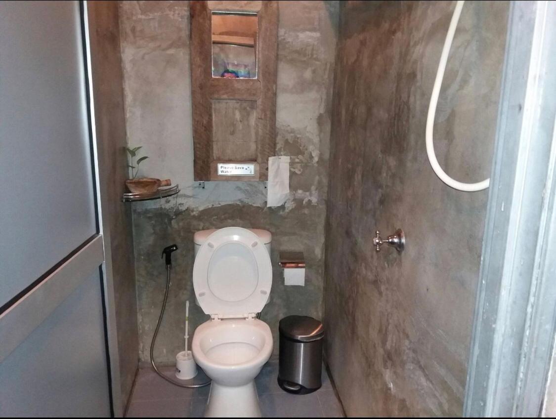 Motodorm Langkawi Hostel Kuah Bagian luar foto