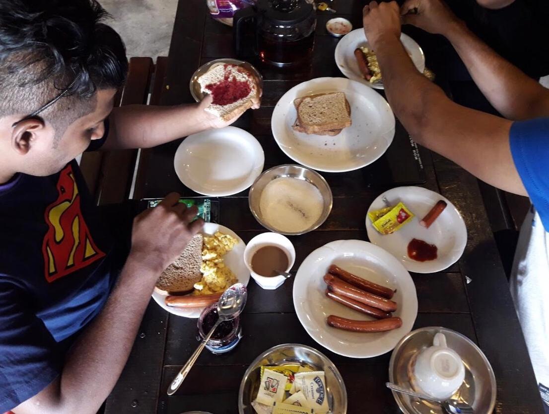 Motodorm Langkawi Hostel Kuah Bagian luar foto