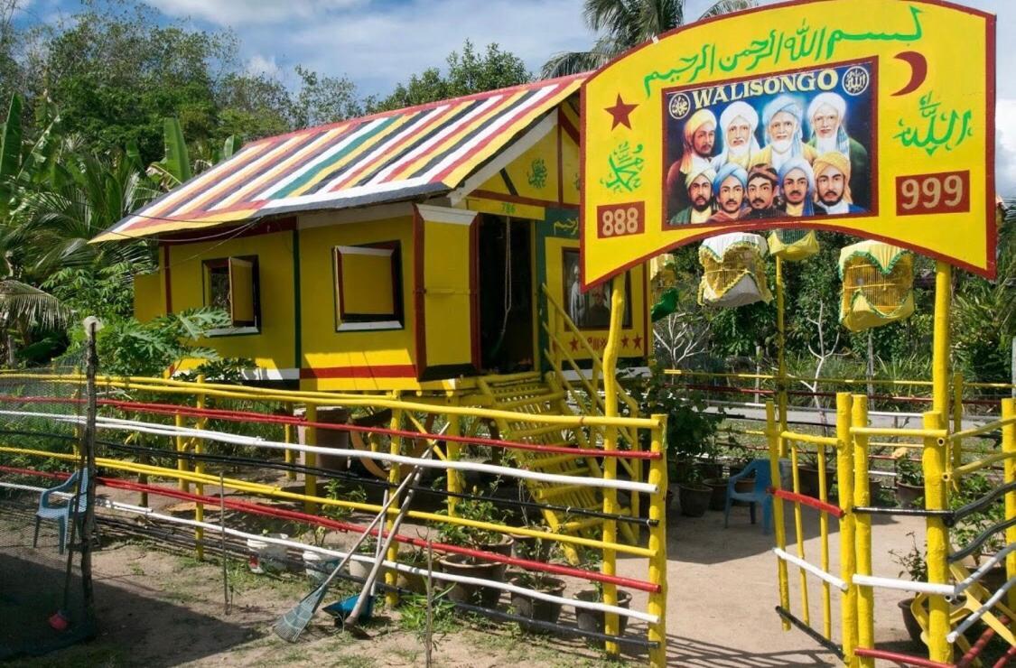 Motodorm Langkawi Hostel Kuah Bagian luar foto